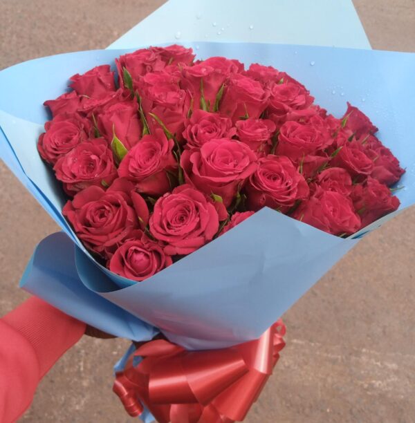 40 RED ROSES